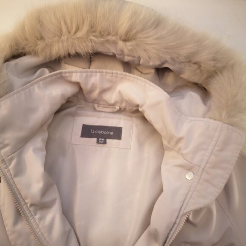 Liz Claiborne Ladies Faux Fur Trimmed Hooded Winter Coat - Picture 4 of 8
